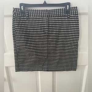 Ann Taylor LOFT Black & White Stretch Mini Skirt Size 2